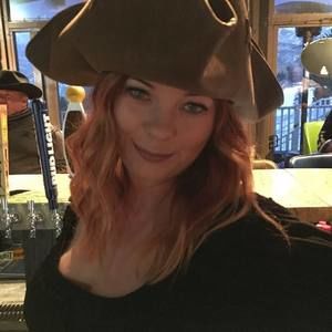 Meet your Posher, Holly